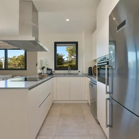 Apartment Luxurious 3 Bedroom In Jardinana Azalea In La Cala De Mijas